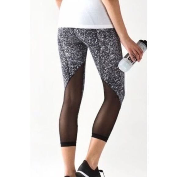 Lululemon Womens Leggings 6 Black White Pace Rival Crop Marathon Splatter Run - Picture 2 of 8